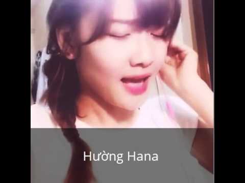 Hường Hana quẩy lộ hàng