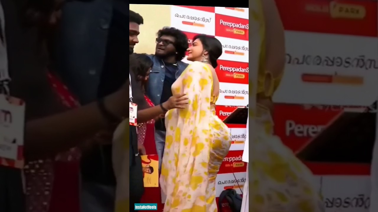 #honeyrose has the sexiest back 🔥 #shorts #trendingshorts #saree #sareereels #sareeshorts #booty