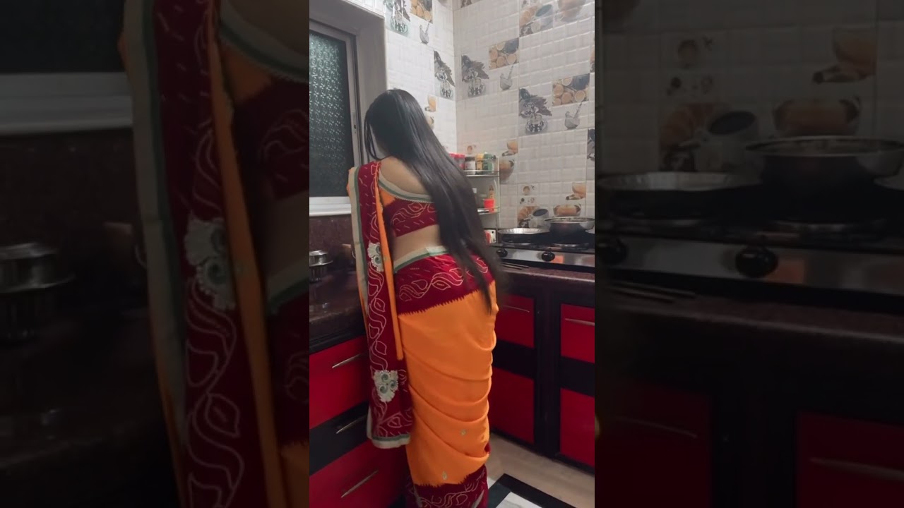 Hot Bengali Bhabhi's Ass 🍑 | #ytshorts #youtubeshorts #trending #viral