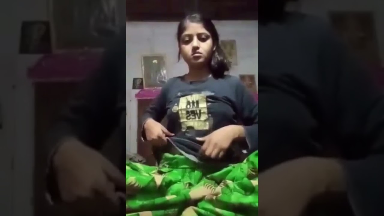 Hot Bengali boudi dress change video nighty boudi imo tango bigo live video call sexy bhabhi status