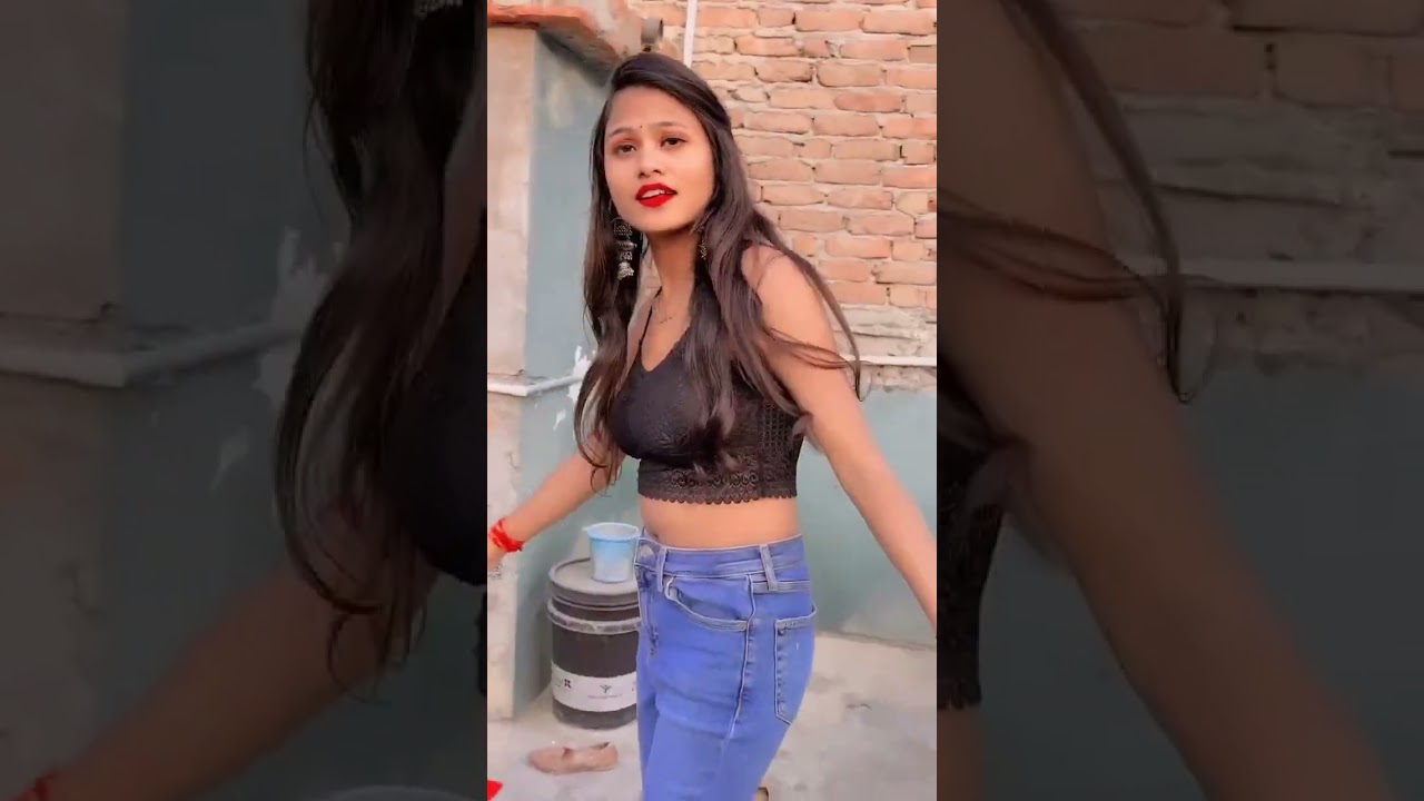 Hot bhabhi🔥| Hot Video | Tango live vlog | Sakila bhabhi | Saree Reels | Hot reels