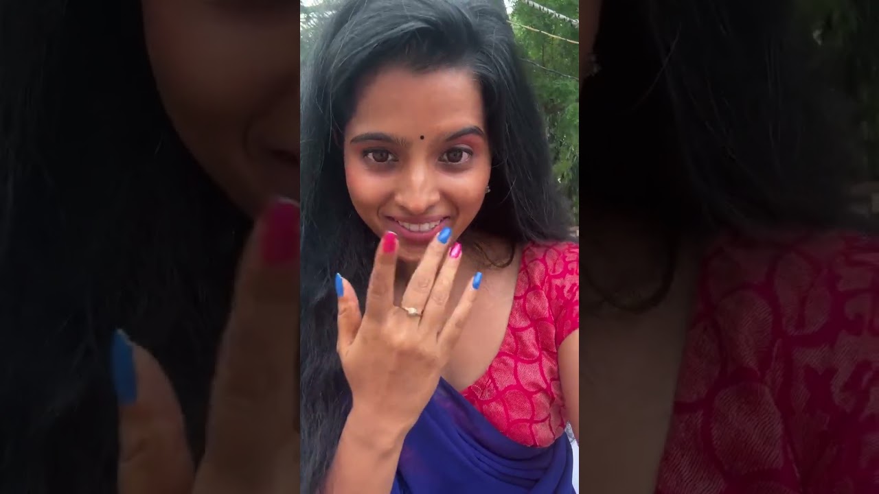 Hot girl live in saree|Saree navel