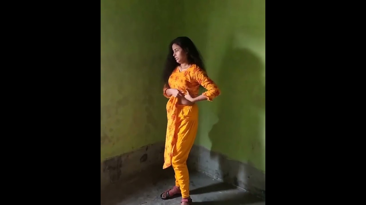 hot gosol, indian outdoor bath, হট ভাবি খোলা মেলা গোসল