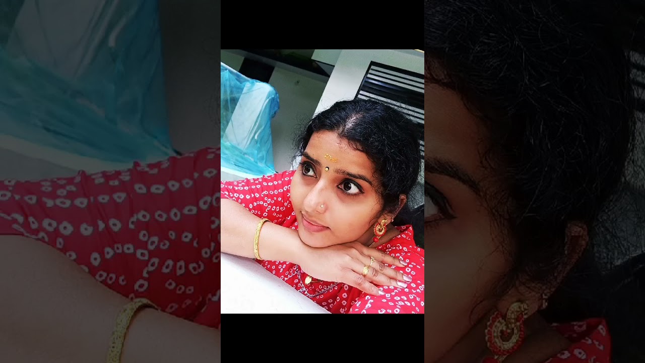 hot kerela aunty sexy saree cute face expression Instagram reels(4)
