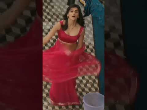 Hot Tapsee pannu big clevage show 🔥|Subscribe karlo dobara nhi milegi#shorts
