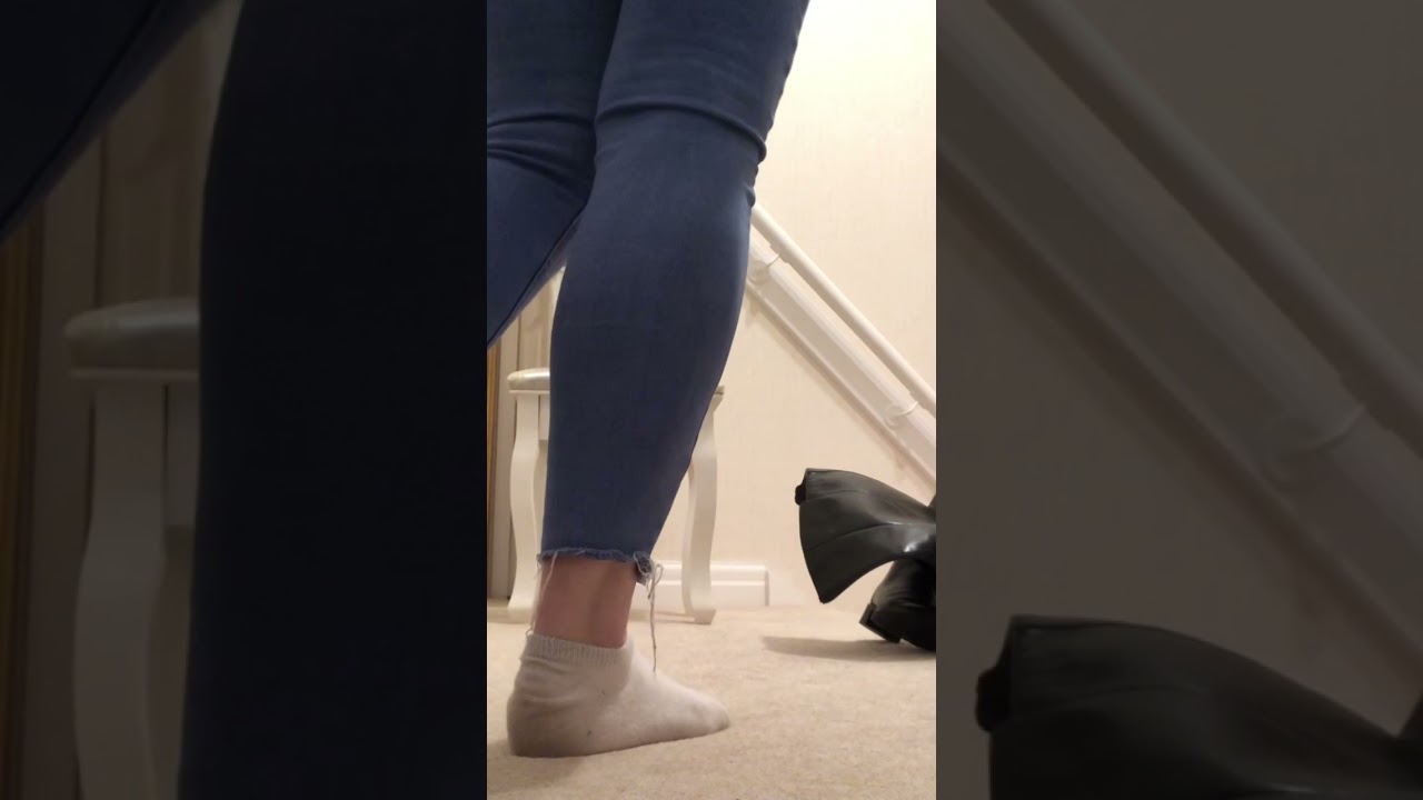 https://onlyfans.com/chellesfeet74