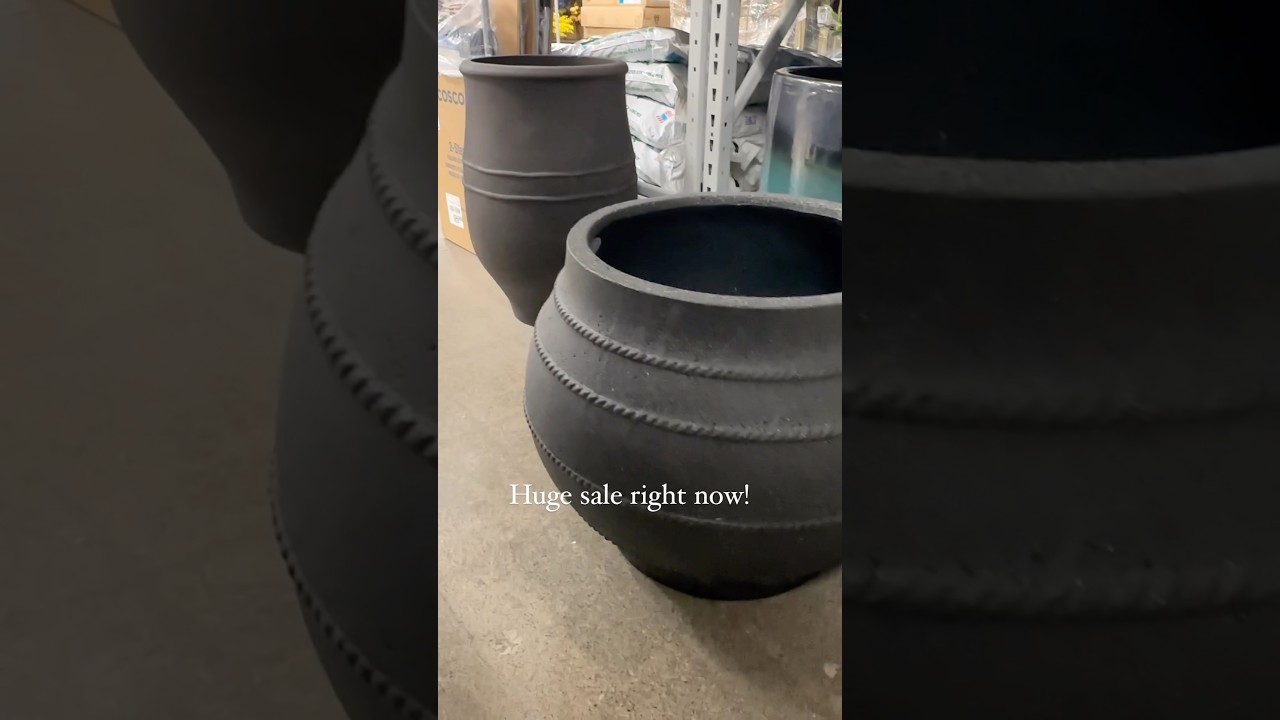 Huge sale on planters right now and I want them all! #sale #planter #outdoorliving