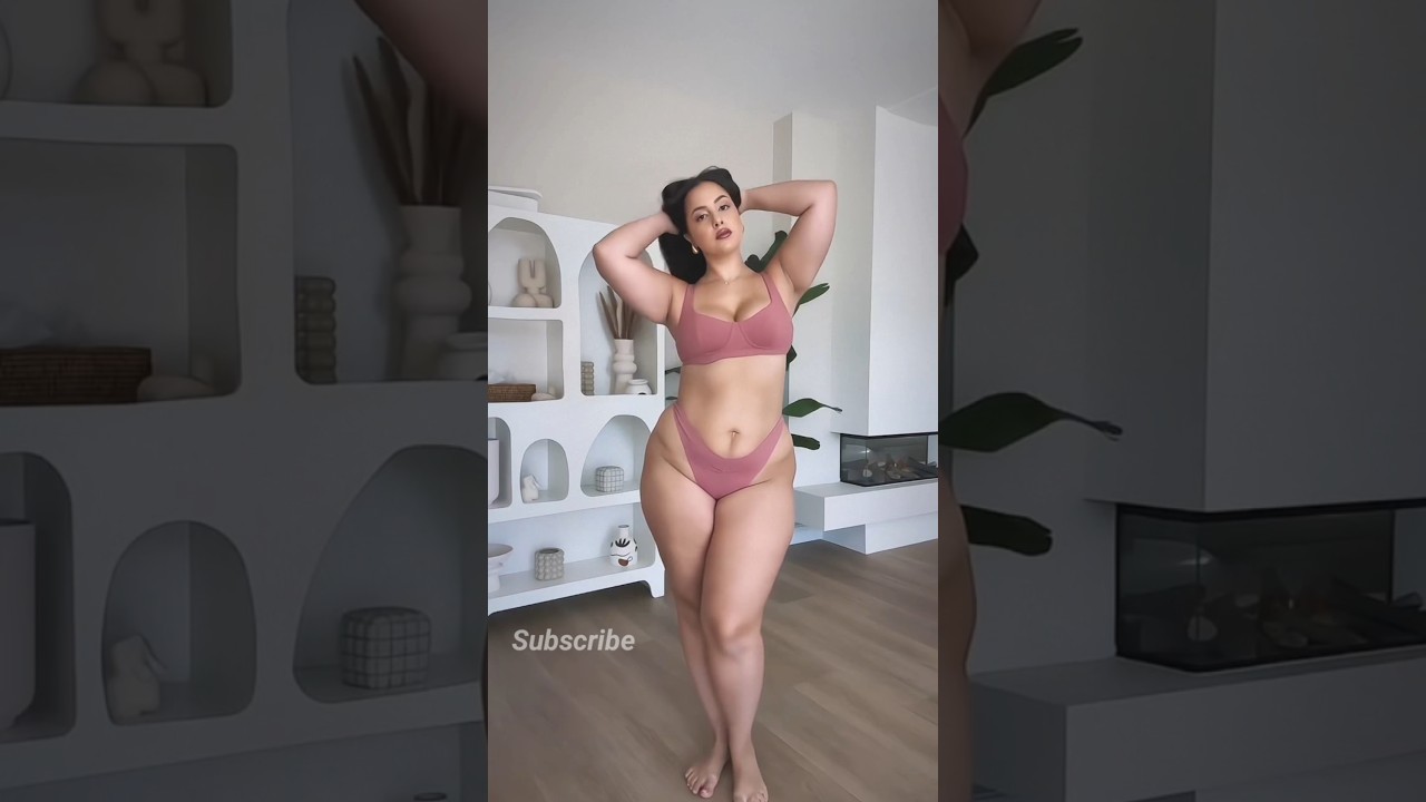 Husn hot girl #shorts #girl #trending #periscope #bigolive #tango