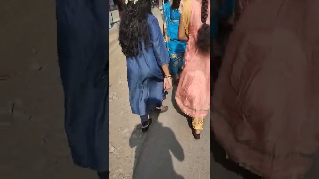 Indian walking Street girls #indian #walking #desigirl