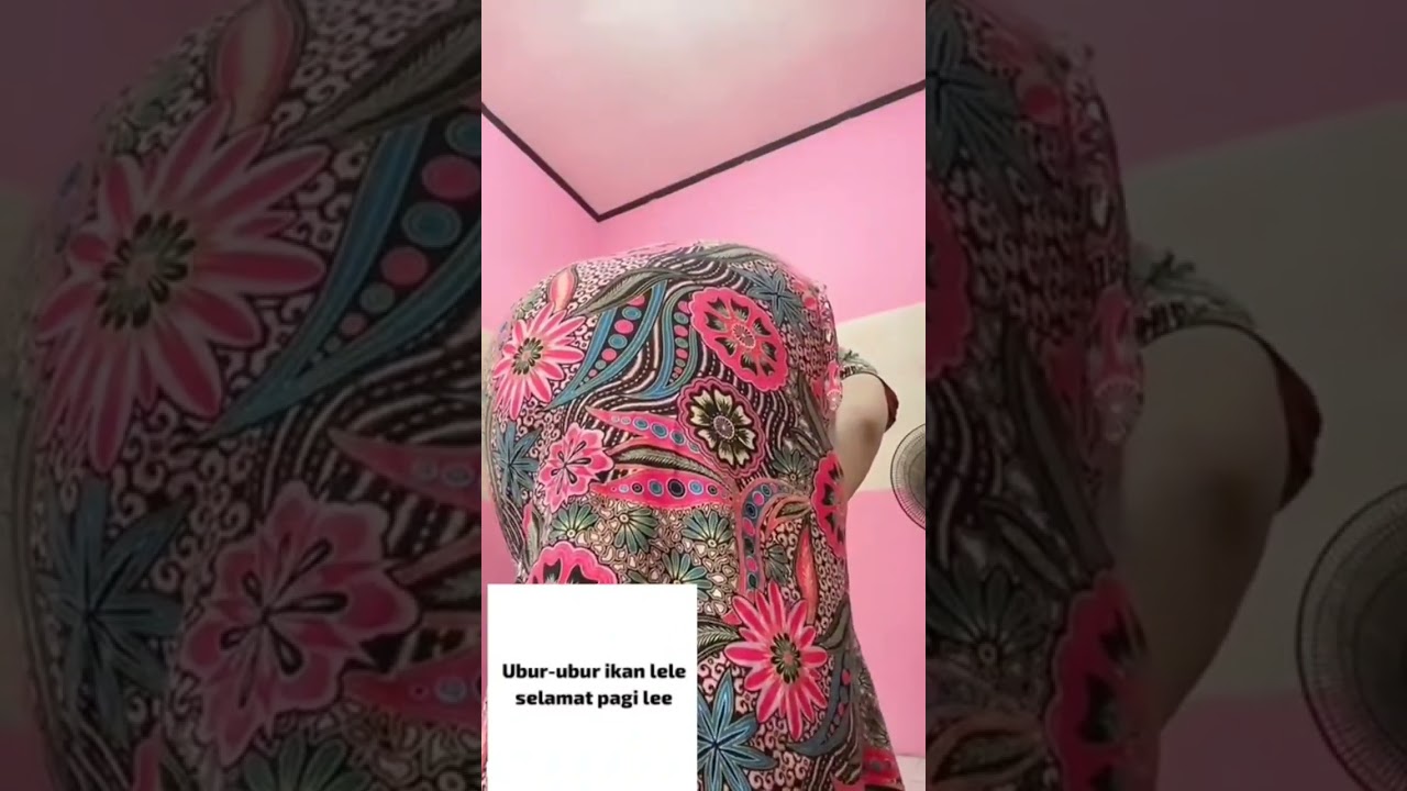 Indonesian girl long dress fart 👗💨💨 #fart #farts #farting #gassy