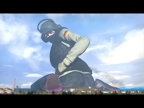 IQ Butt Crush Giantess Growth Gameplay
