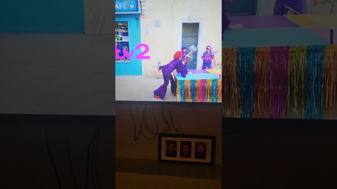 itv 2 cafe ident