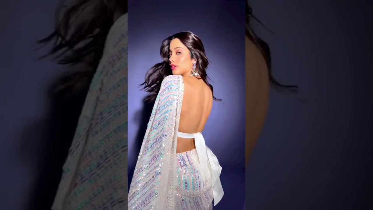 Jahnvi Kapoor massive butt