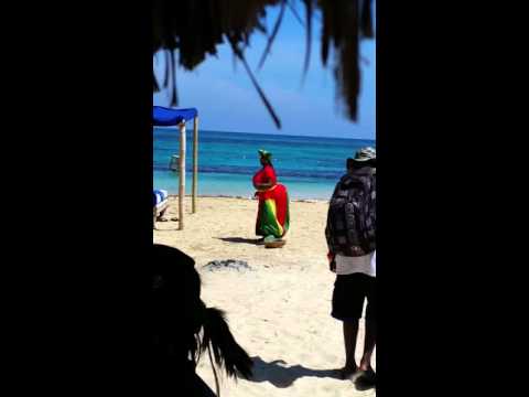Jamaica 2015 is that Booty Real?!?! Lol