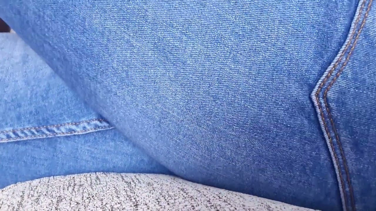 Jean shorts fart