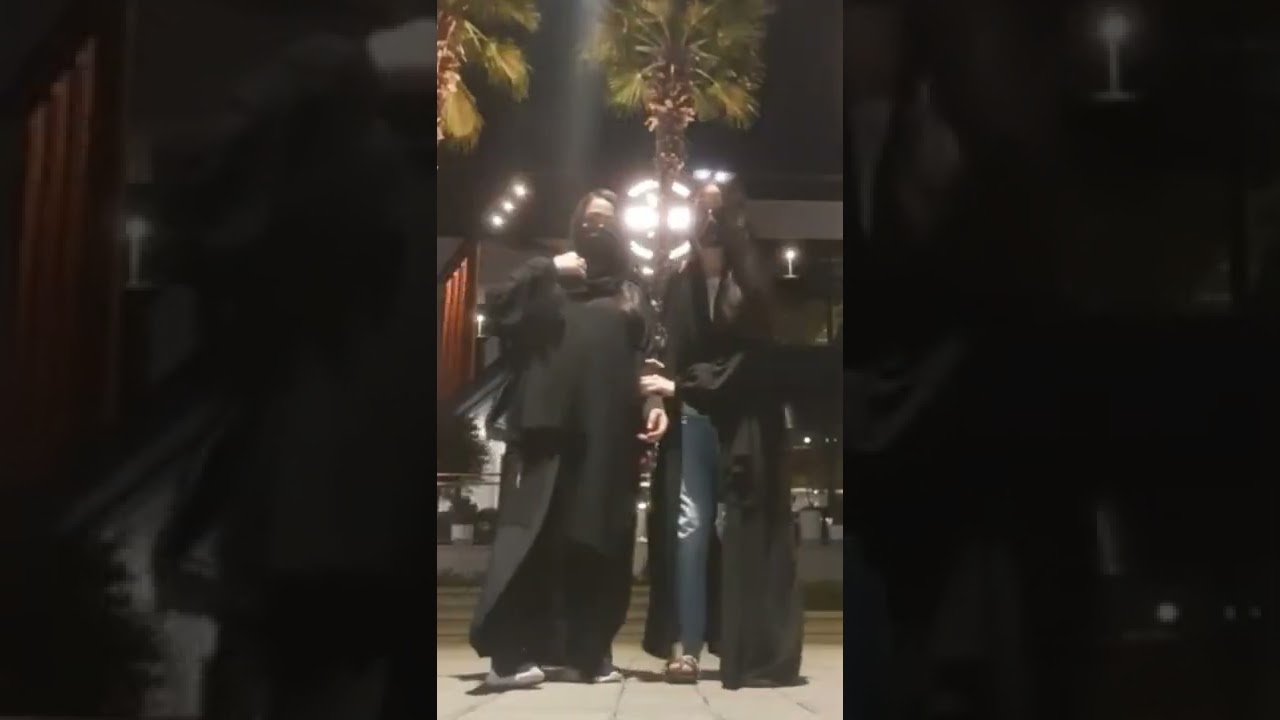 Jeddah Saudi Arabian girl dance🇸🇦 #saudiarabia #shortsfeed #short #shortsvideo #indiafood