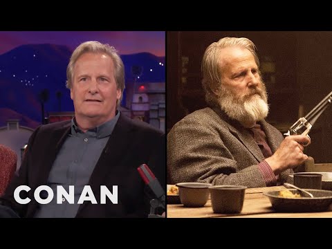 Jeff Daniels' Mother Hated His 