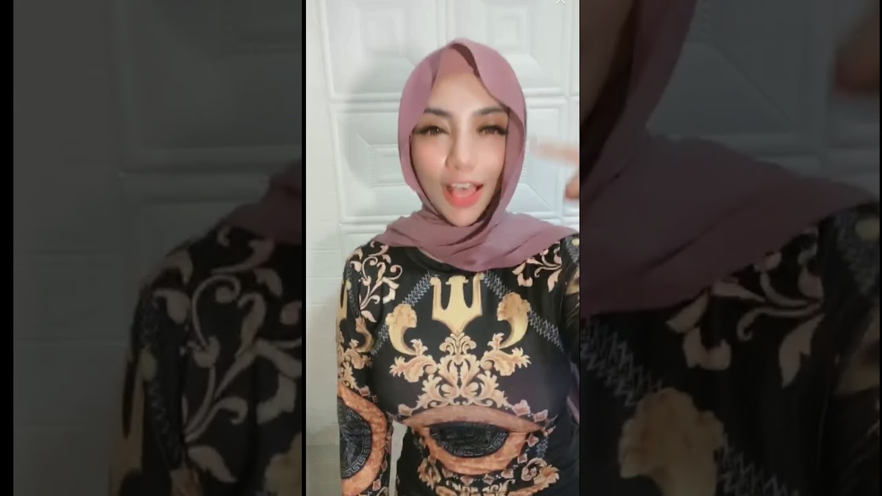 Jilbab mama sara goyang lagi !!