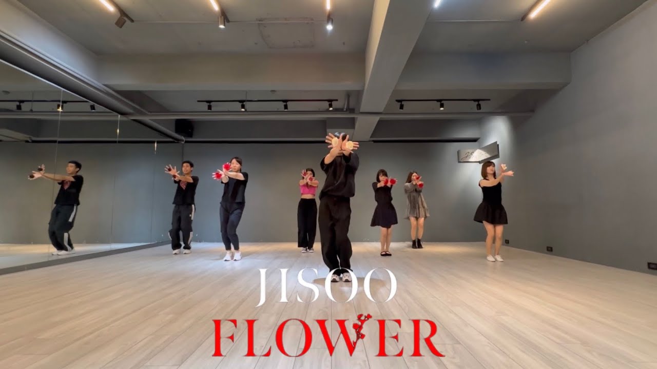 Jisoo - Flower Dance Cover 🌹