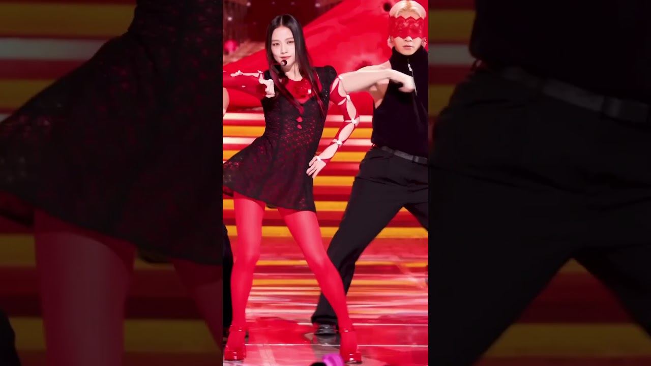jisoo fan cam #jisoo #blackpink #flower
