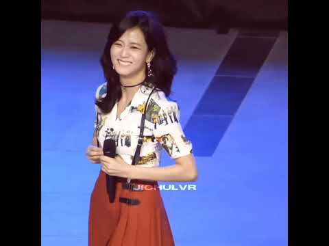 jisoo wardrobe malfunction