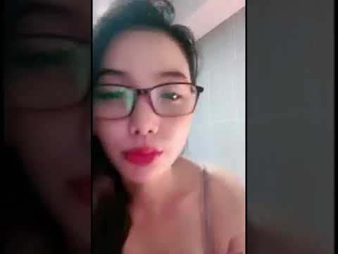 Julia Mango live ebot pamer toket bikin sange