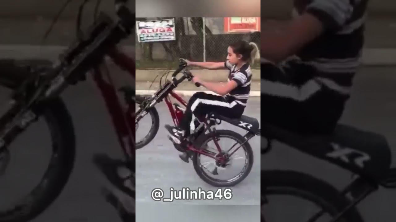 @_julinha46