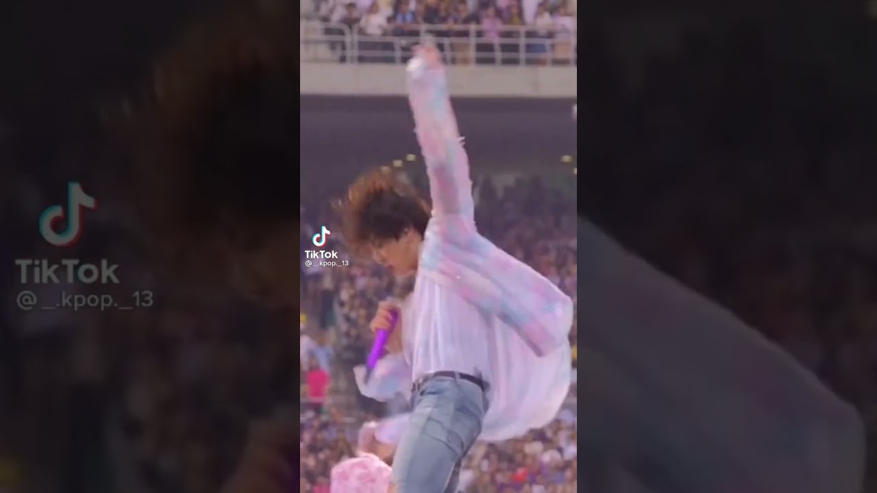 Jungkook'un bayıldığı an 🥺