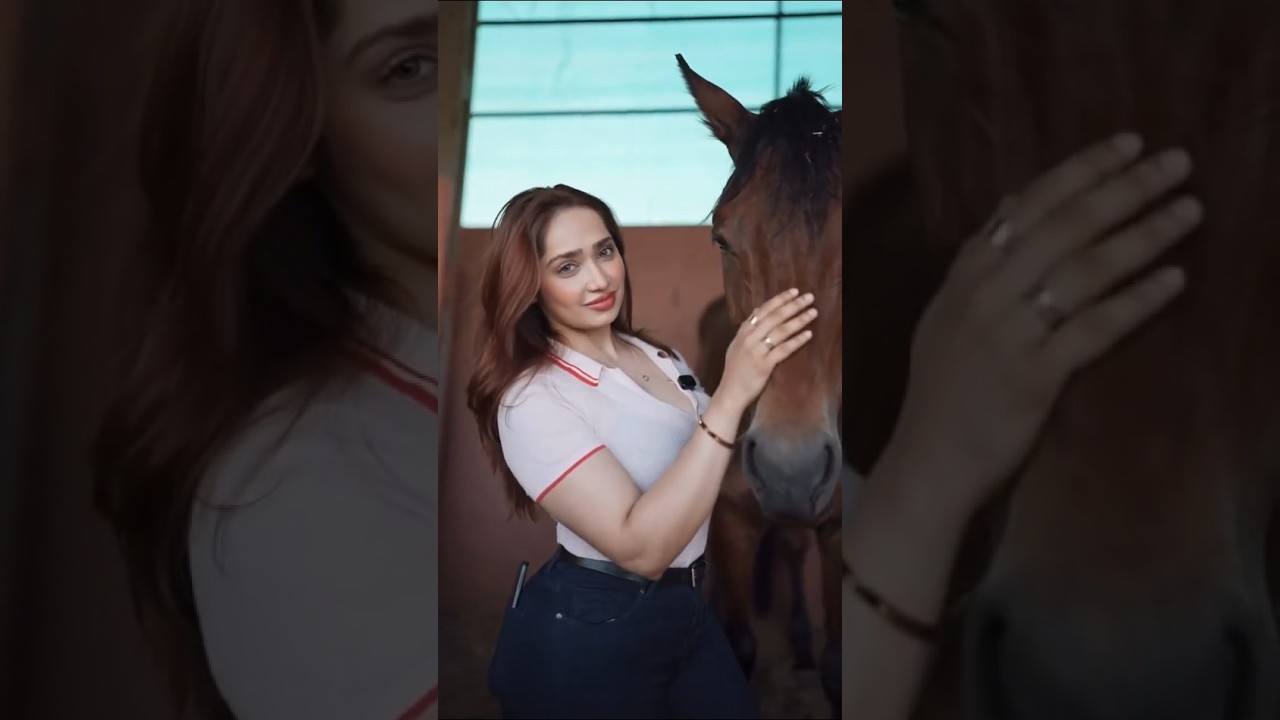 Just a girl who love horses 🐎| Aditi Mistry | Aditi mistry hot reels video | Aditi mistry #shorts