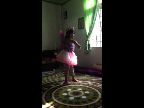 Just Dance Starship (Pippy 6y) ****
