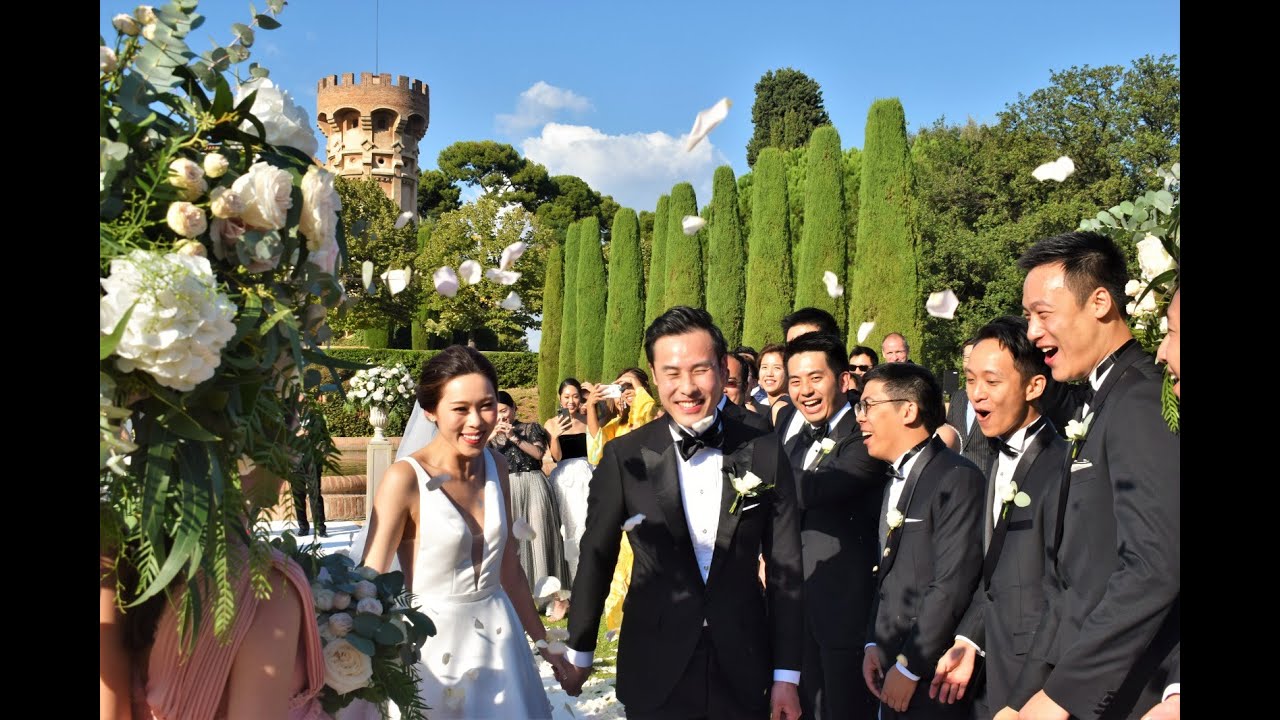 Just Married Barcelona  |  Castell de Sant Marçal Fairy Tale Wedding  |  S&S