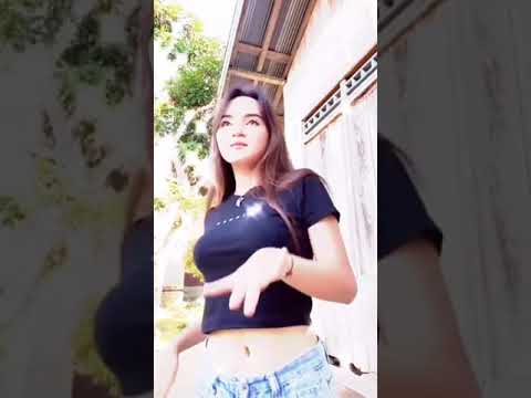 Kanan-kanan kiri Pamer Tt pusat didepan umun || Tiktok viral Gunung gede#shorts