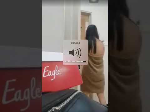 Kantoi terlucut tuala di hotel