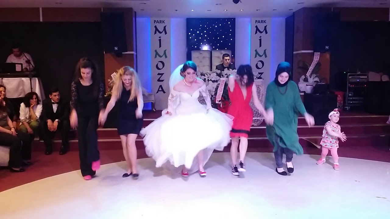 Karadeniz kızı üstelik bir de gelin ise 😊😇👰