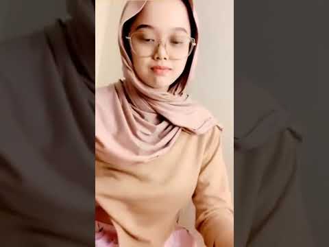 kelihatan uting nya