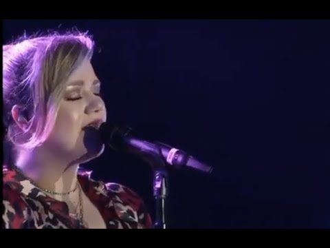 Kelly Clarkson - Disney World Swan & Dolphin Resort 2021