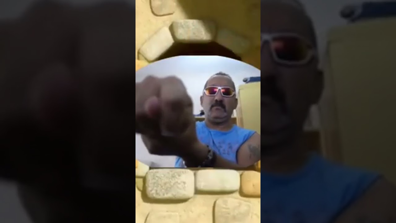 Keloğlan kameraya nah çeken dayı