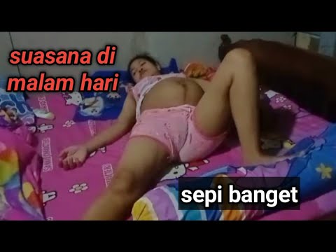 Keluarga bahagia lagi mau tidur