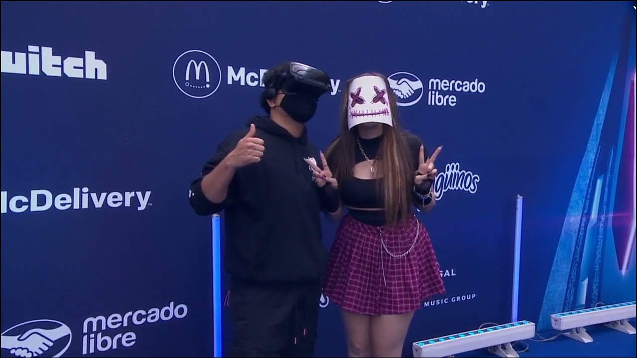 KENDOMURFT Y EMIKUKIS EN LOS PREMIOS ESLAND
