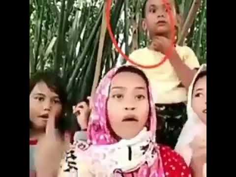Kesurupan saat main tik tok