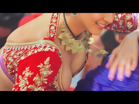 Kiara Advani😋Apples🍑Popping🍎#kiaraadvani #gamechanger #nipple #boobs #popping #nippleslip #newmovie