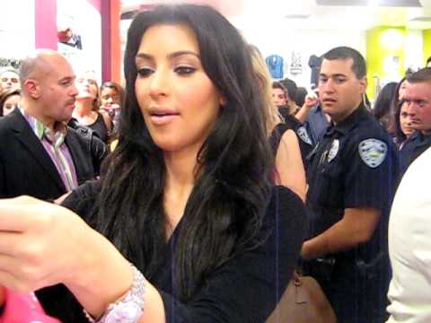 Kim Kardashian at Sawgrass Mall-Agaci store opening