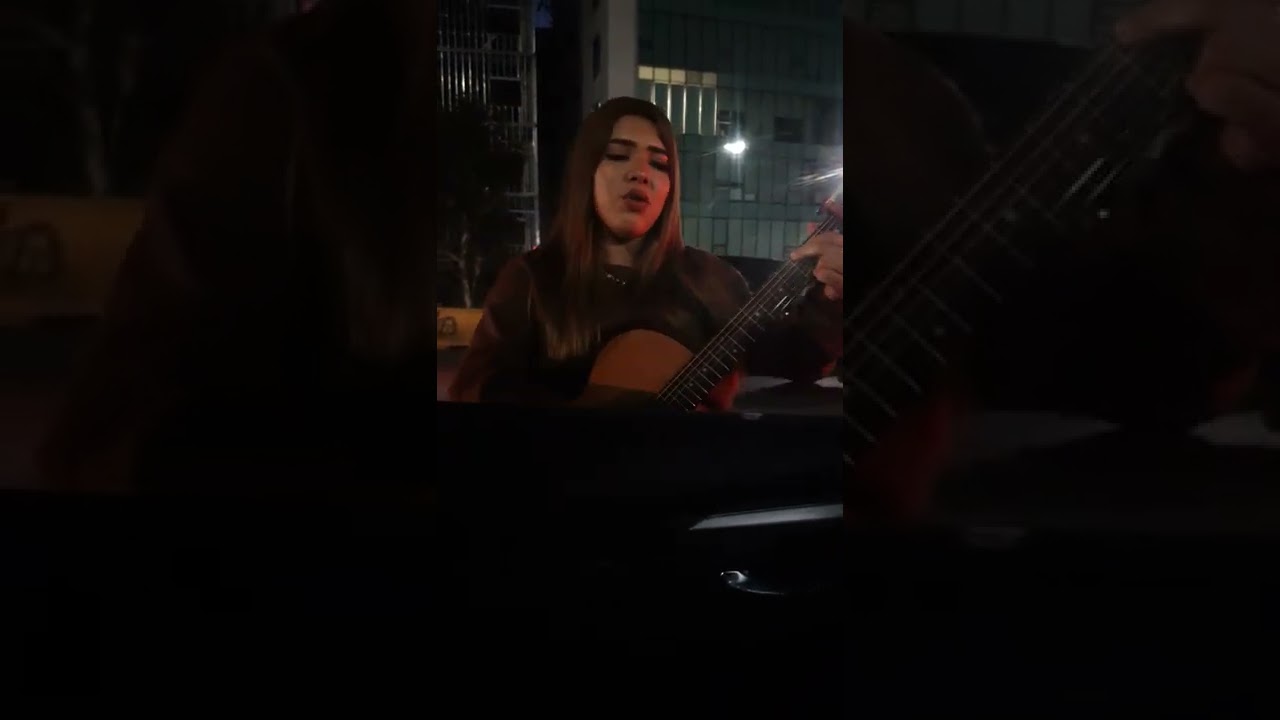 Kimberley Vazquez cantando el cover 