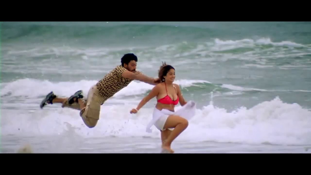 Kiran hot in tamil movie Winner