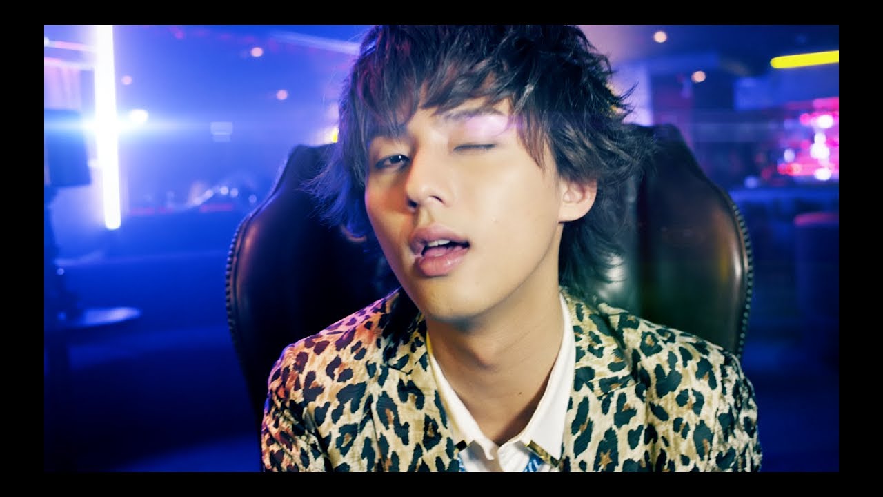 Kis-My-Ft2 / 「Shake It Up」Music Video
