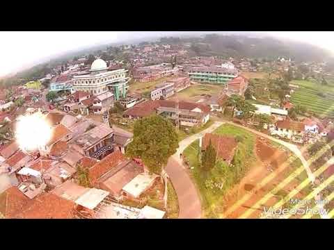 kompleks pondok pesantren Azzainiyyah