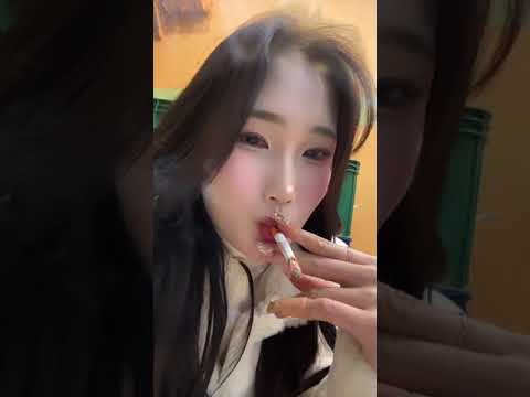 Korean girl smoking spitting IG 2