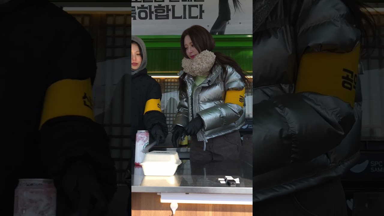 Kpop Idols in Latex Gloves 🧤