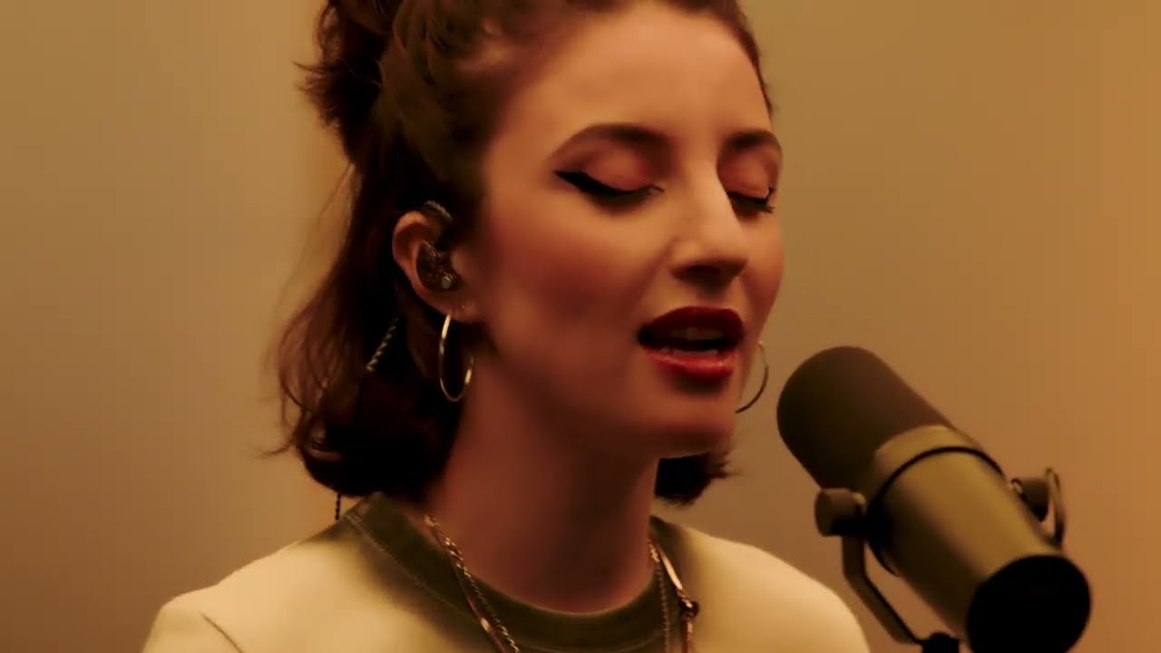 ►KRISTINA SI - GUITAR (Live Version)