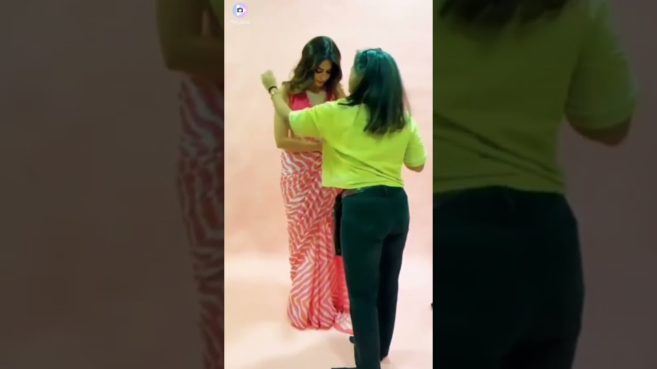 Kriti Kharbanda Beautiful Saree Look 😍😘 #shorts